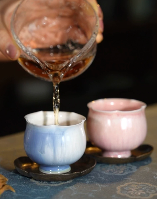Liu Xian Blue Flower Edge Cup